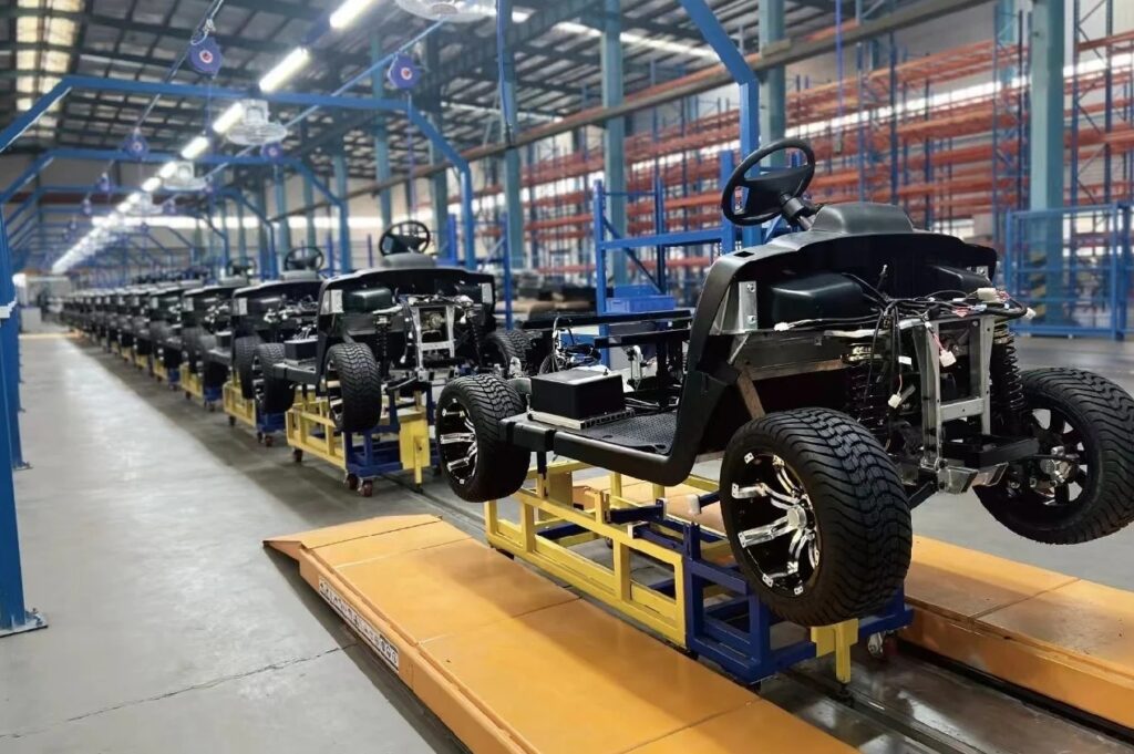 Ejemplo de carrito de golf personalizado Krozado para aventura y recreación